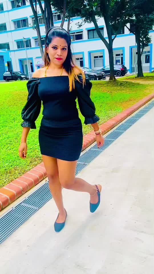 @𝒥 👣
