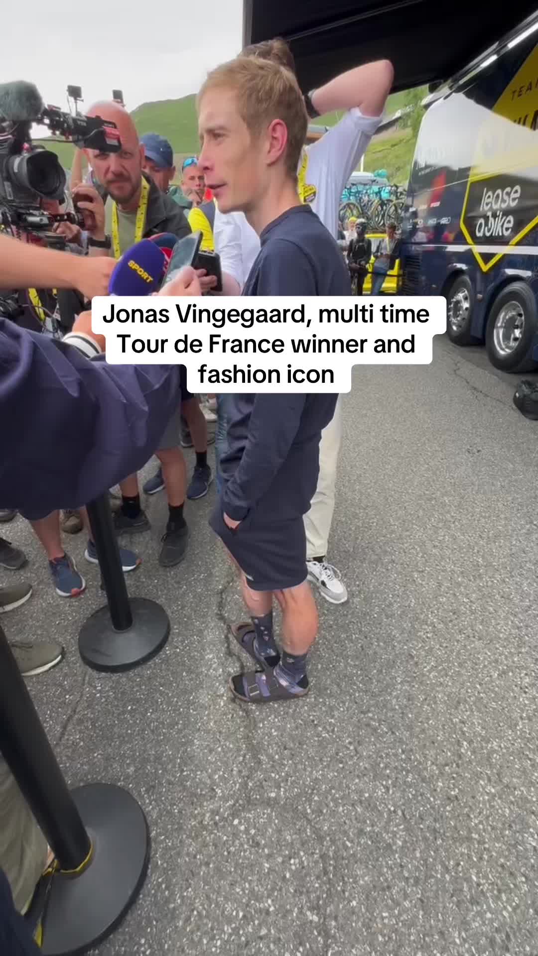 @VELO