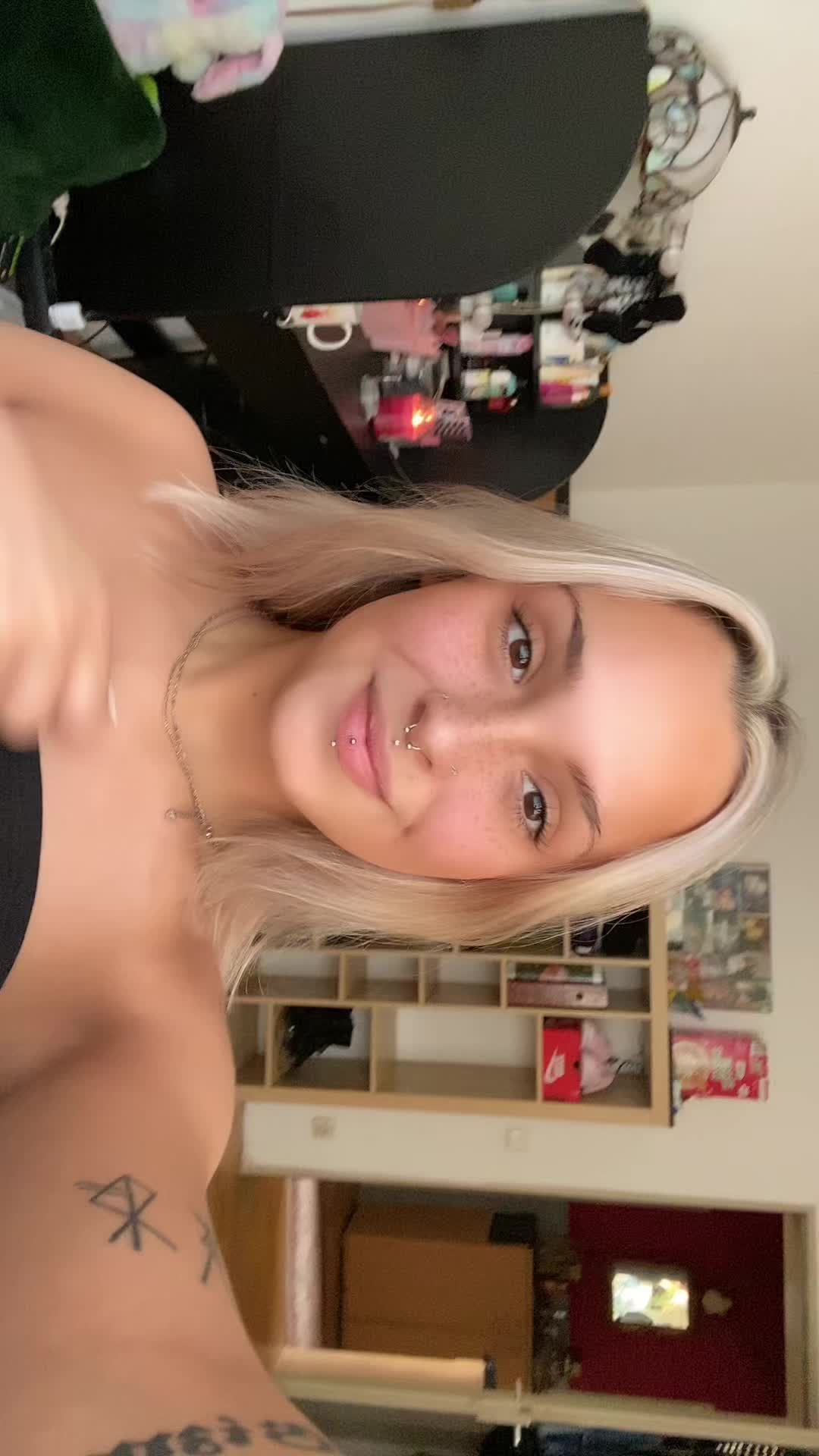 @noonebutlea