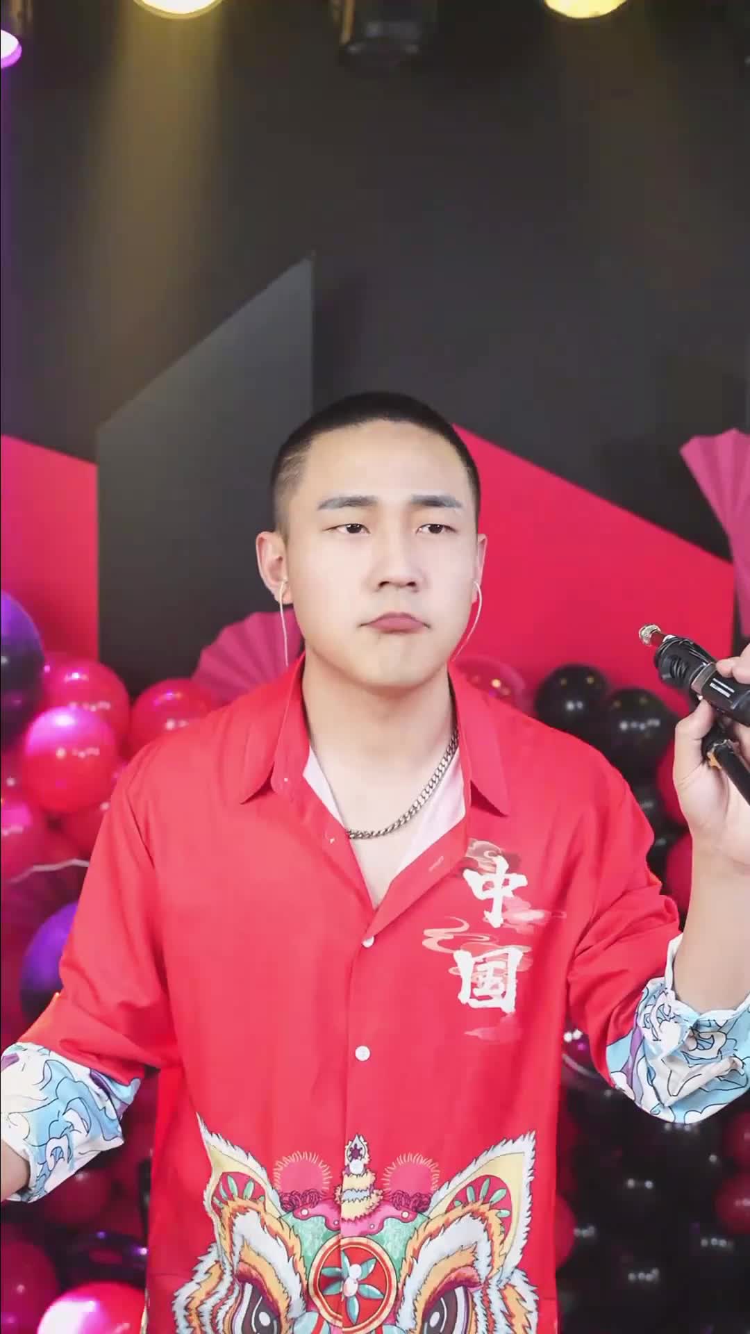 @热心村民小郝