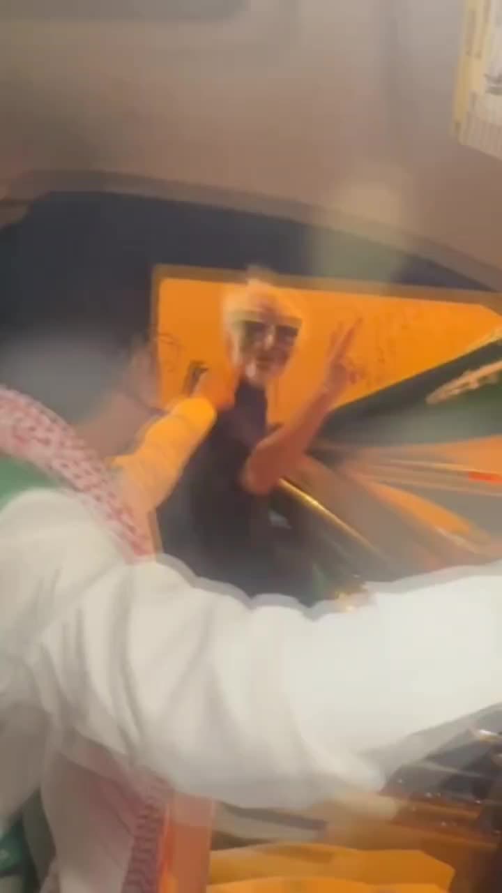@๐๐๐๐๐๐ค๐