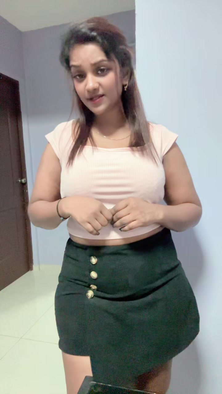 @Malini🖤💚✨🌻