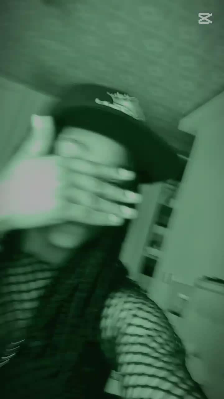 @Lessie🧃💭🤎💚