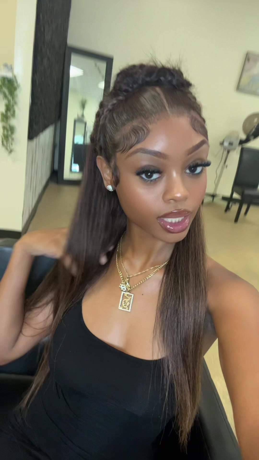 @niyasarone🌻