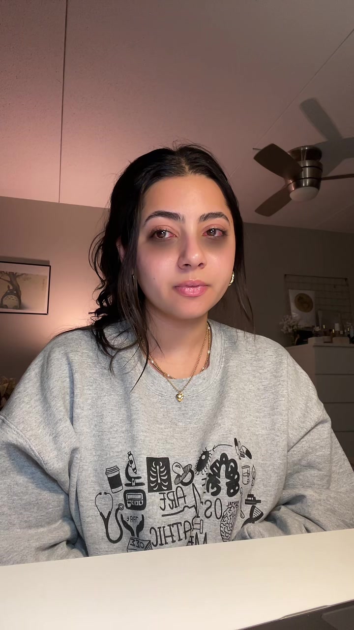 @Virina Akhnoukh