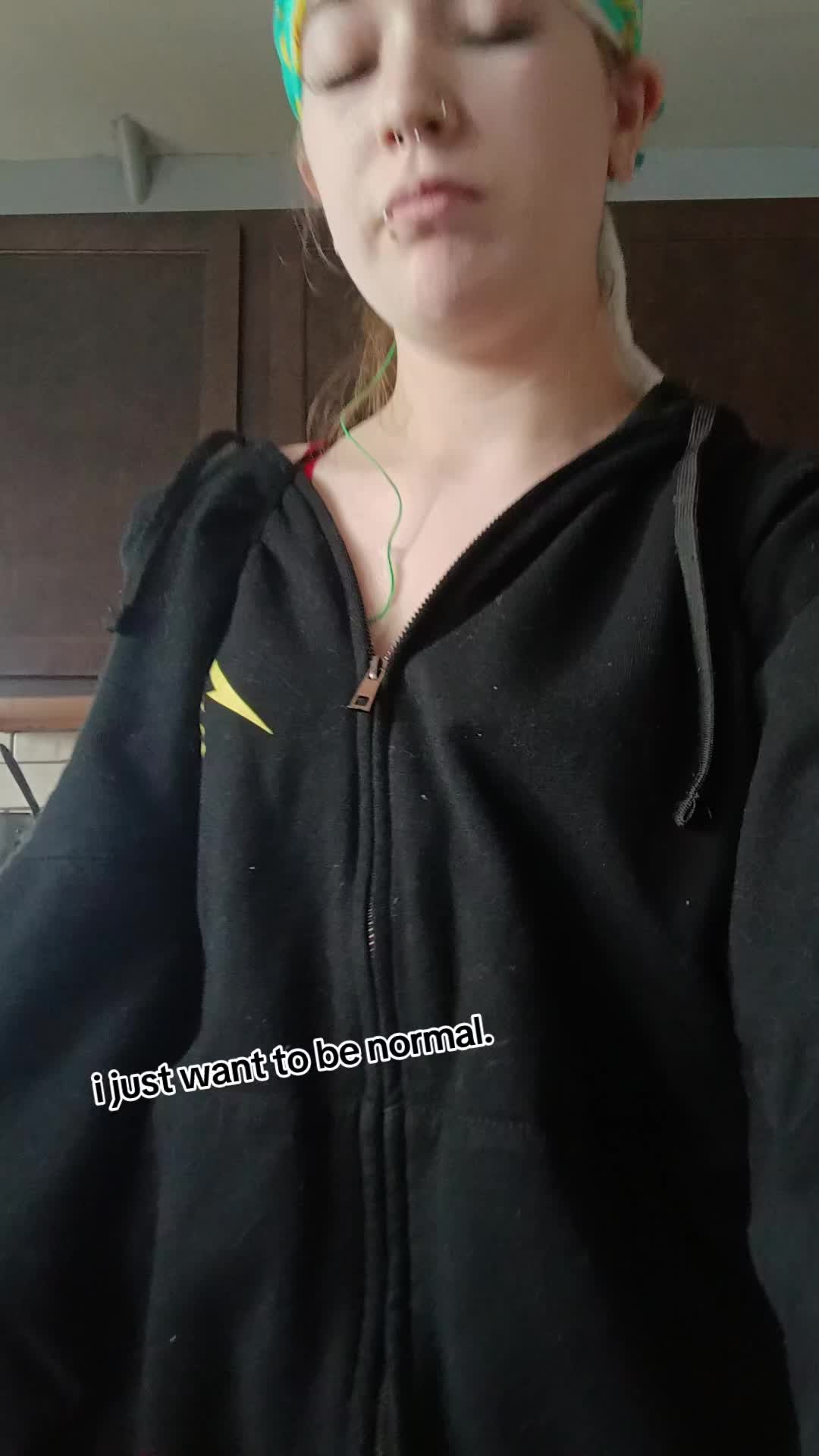 @Simon🪖