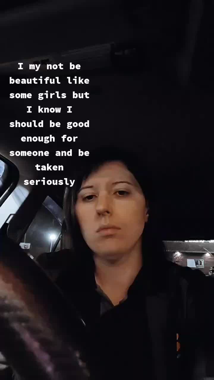 @Zach Smiths Sister (LORI)