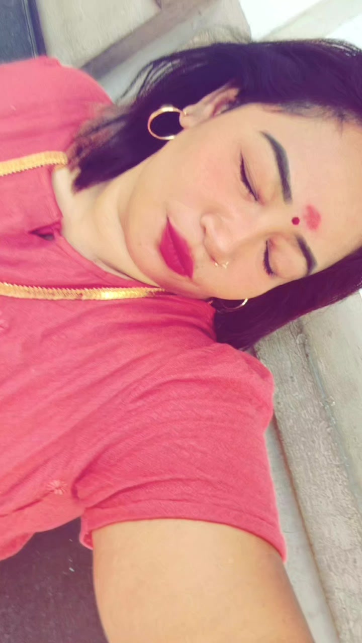 @Brinda_😗