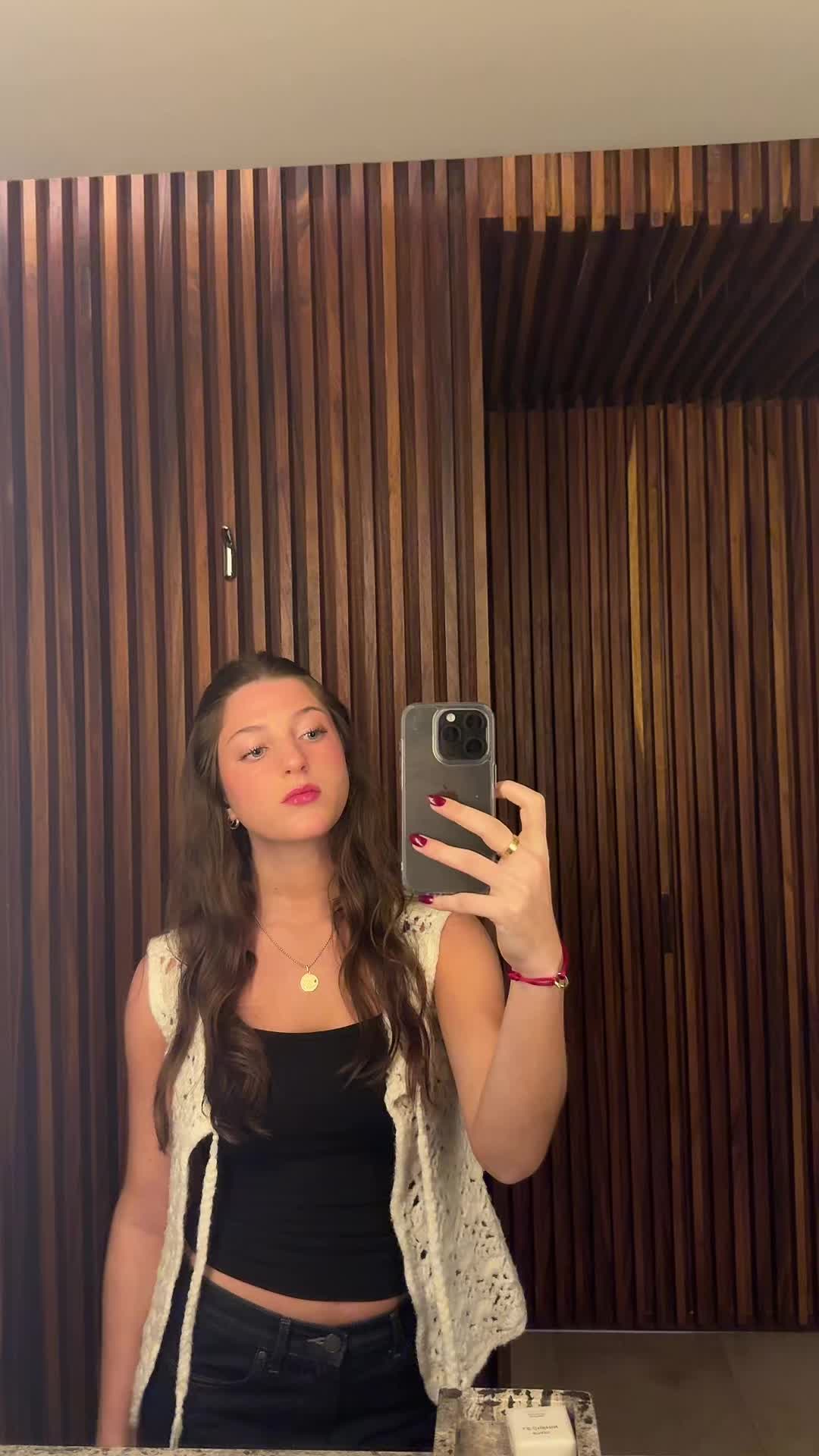 @AlixGoodman_