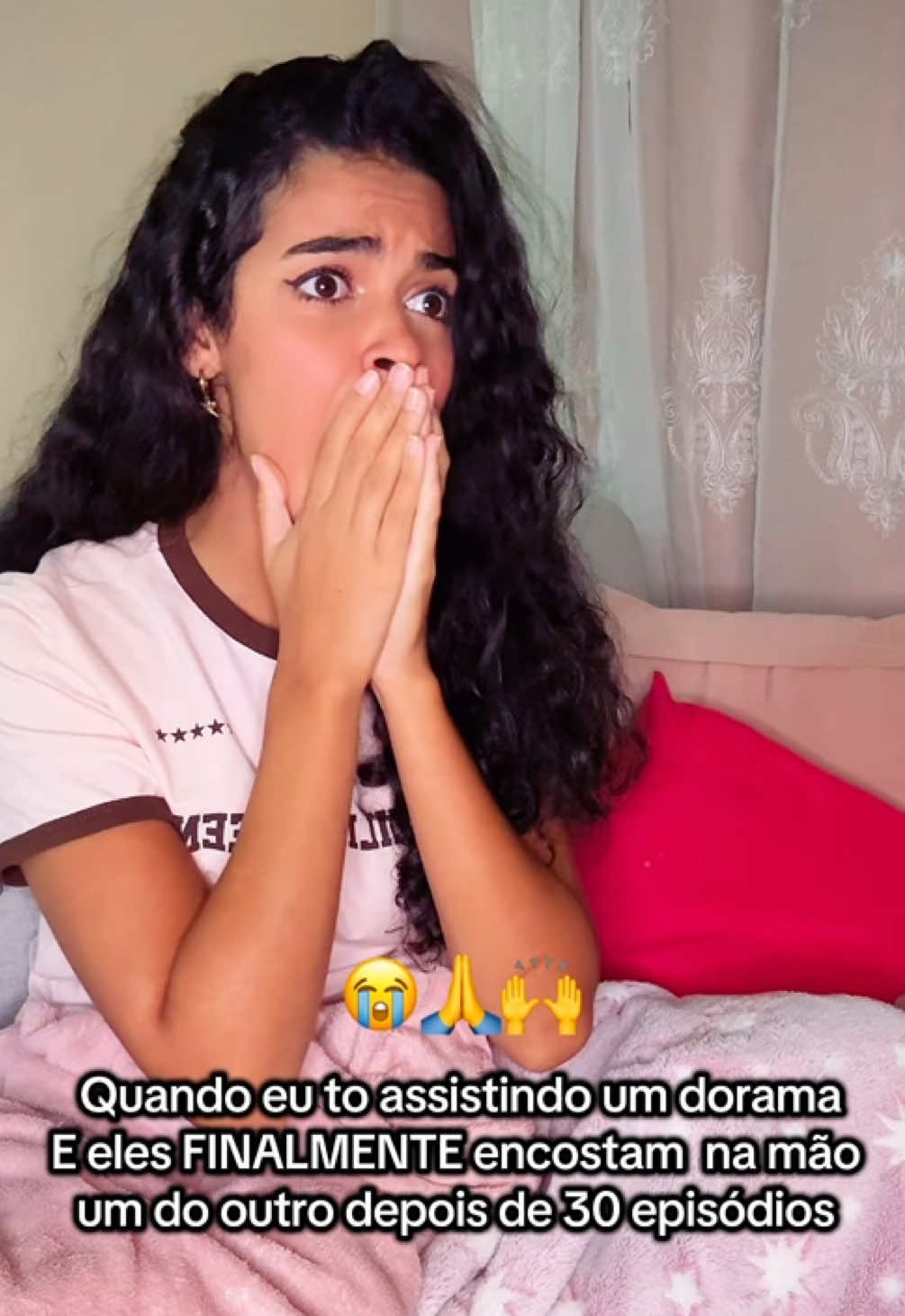 @ninamedeirosoficial