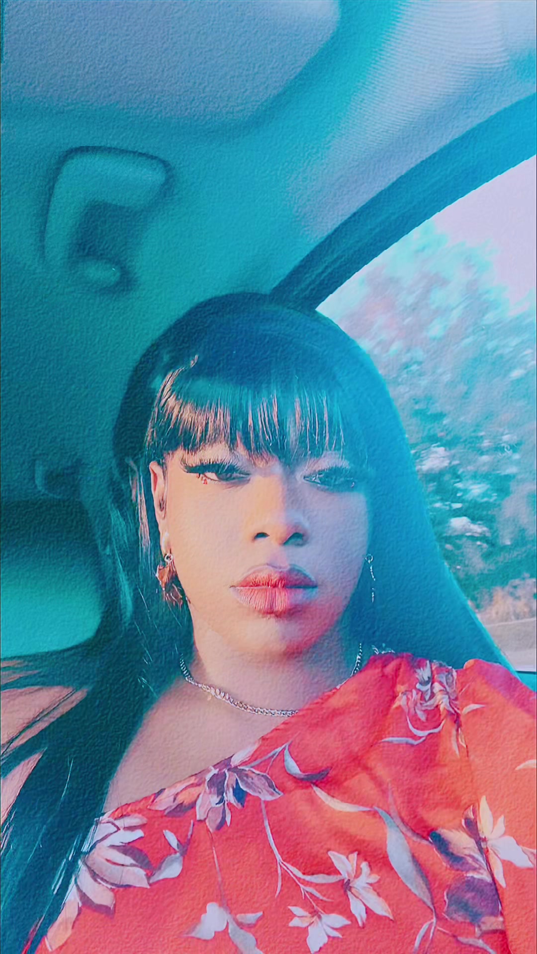 @iambambii_