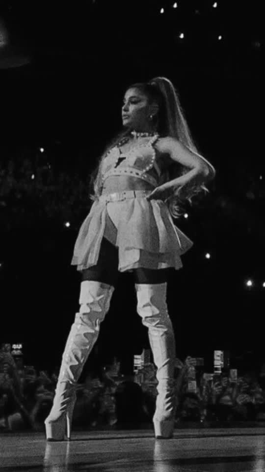 @Ariana Grande💋✨