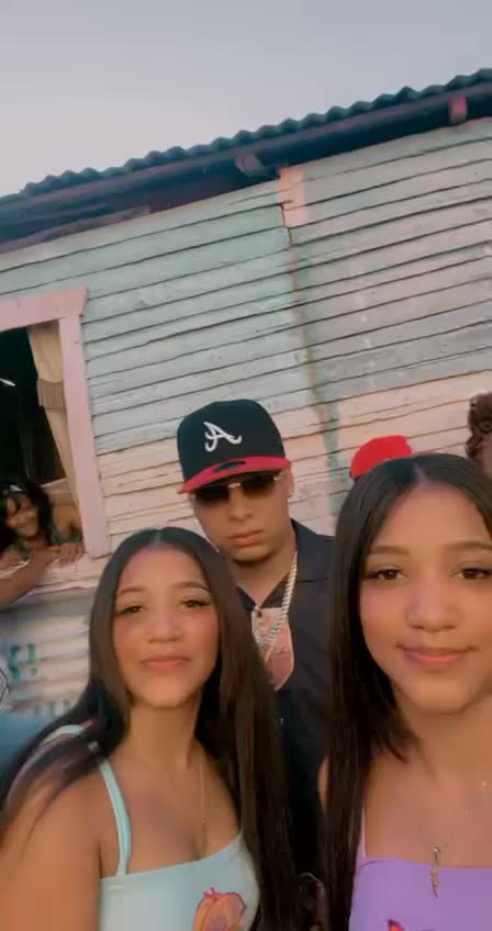 @Las trillizas