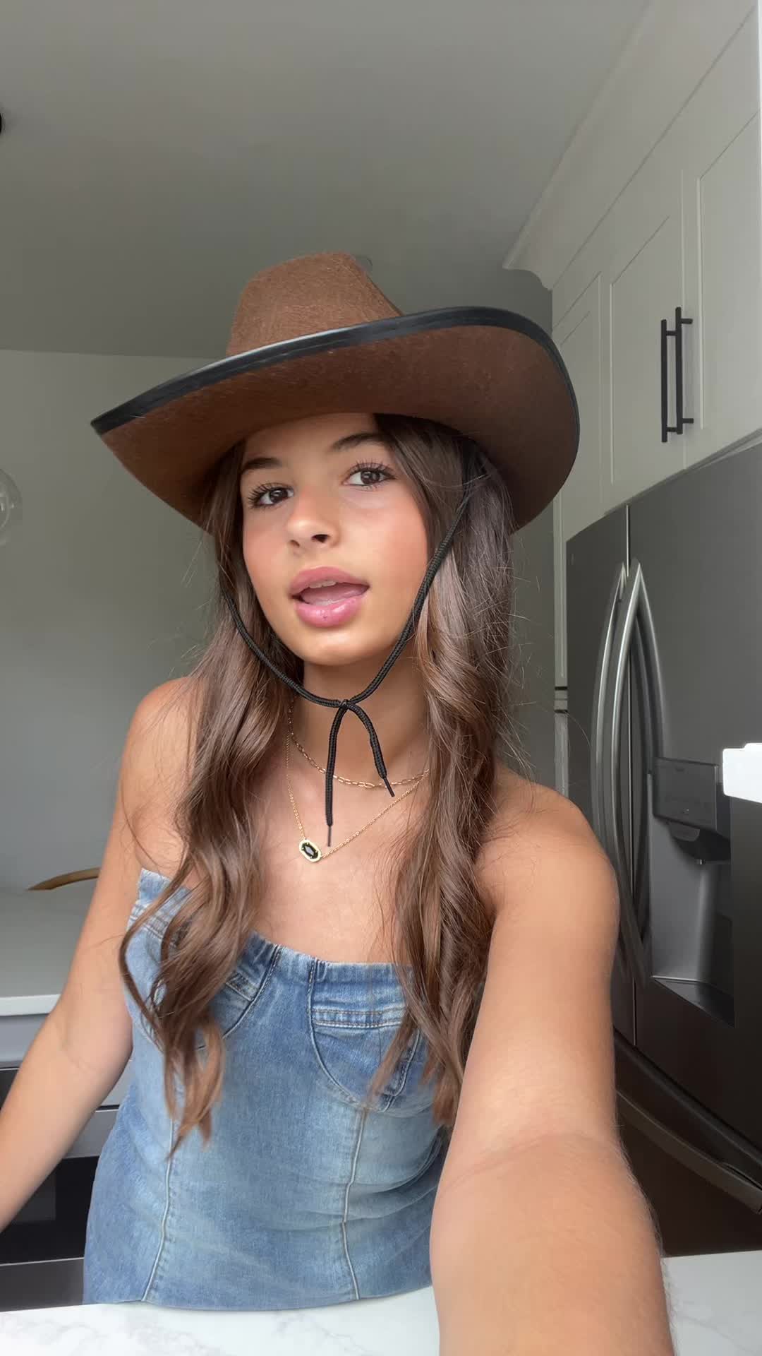 @hana hoxhaj