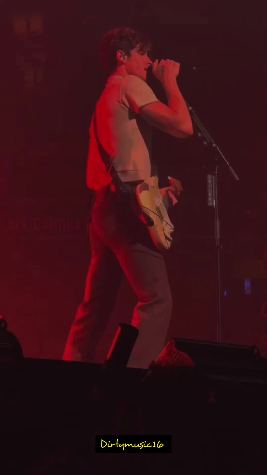 @L1988🎶🦉🏳️&zwj;🌈🇵🇪🇪🇦