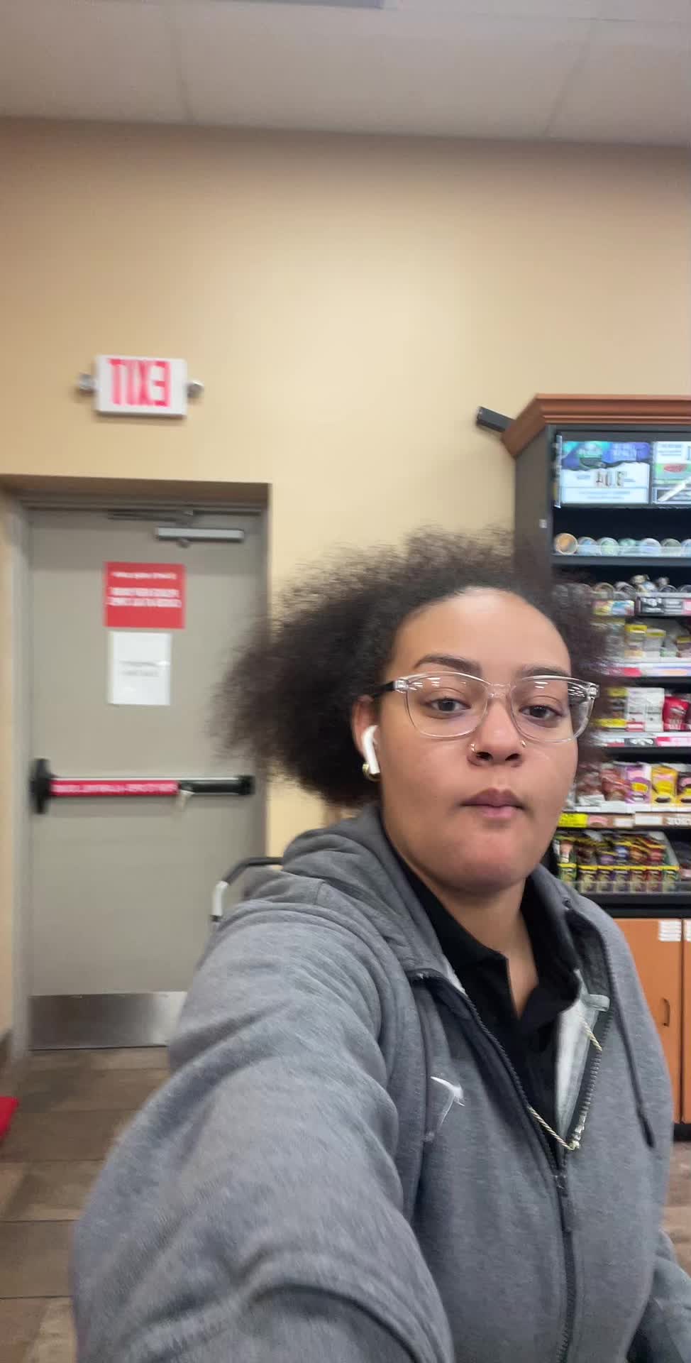 @youneedkiyah