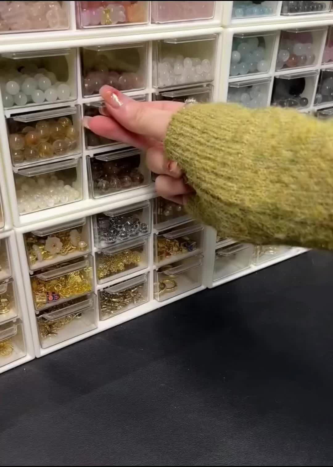@Kaka_crytalbracelets
