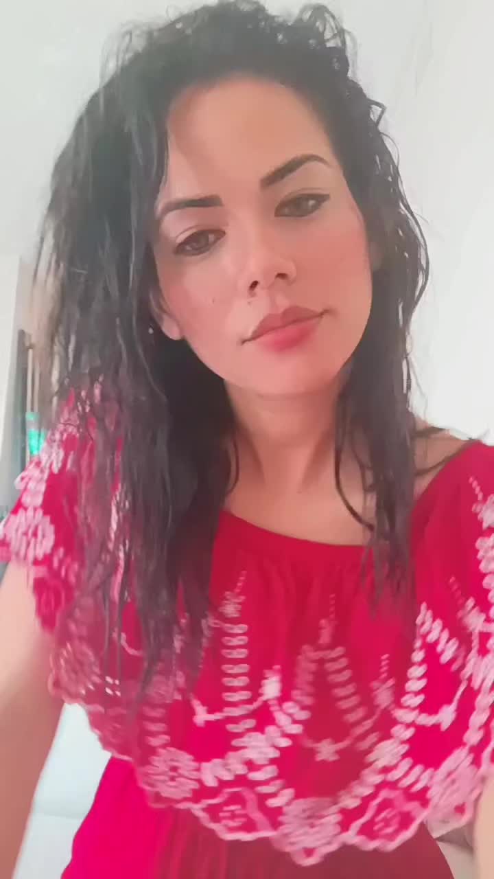 @Rosy_Rosales🇨🇺🦋