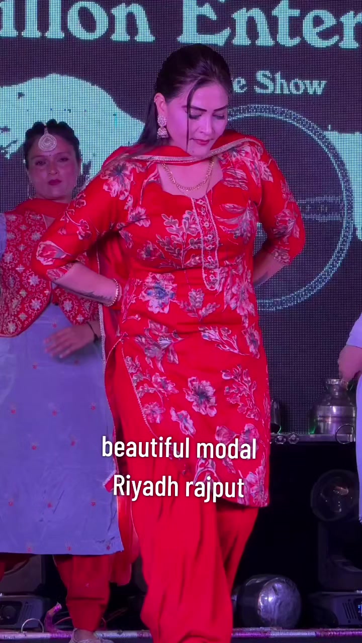 @Aj_Malika011