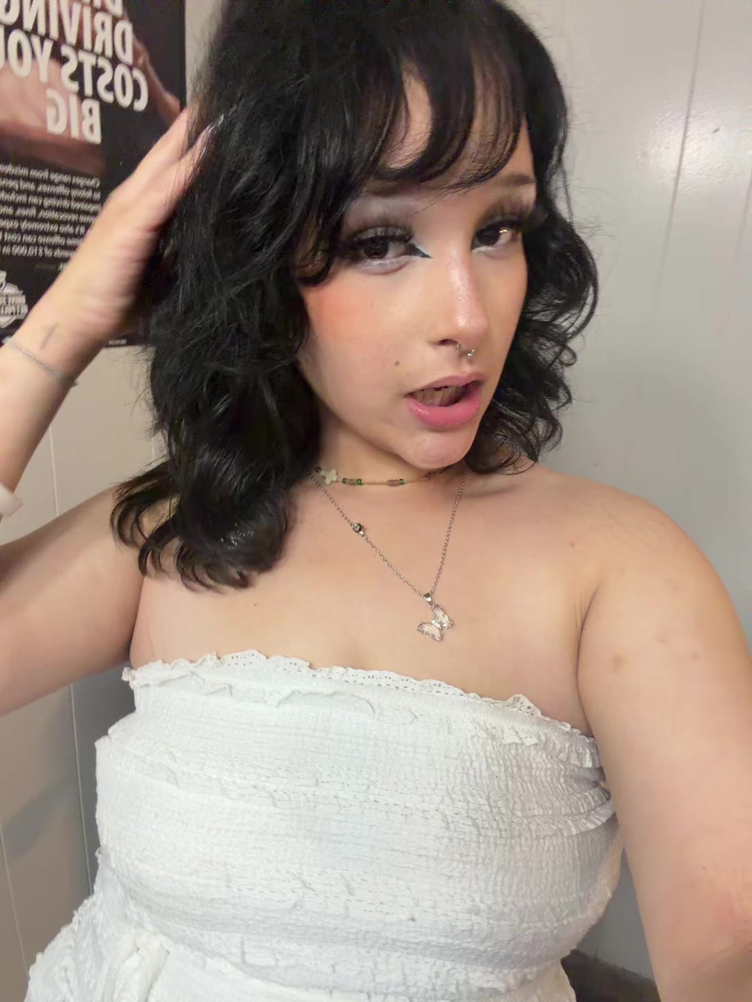 @ZOMBIE.BXNES🧟♀️🕯️
