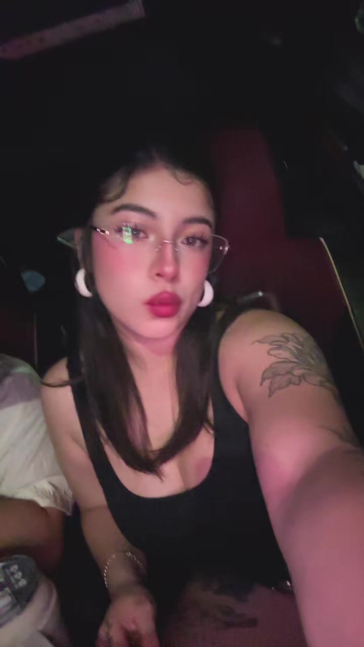 @zzzsarii__