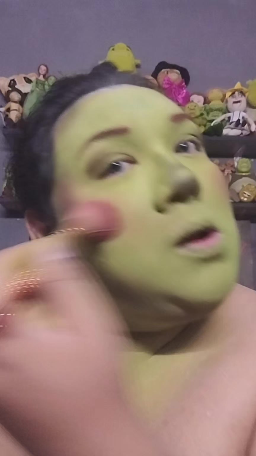 @Shrekitho y Fiona
