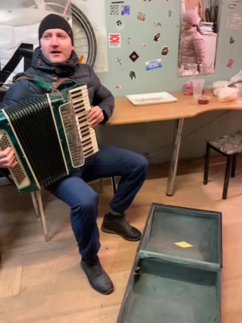 @Aleksandr Khlystik