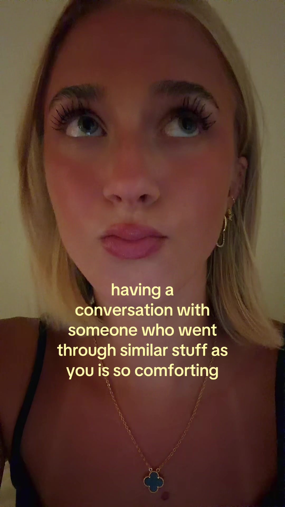 @theelliebarker