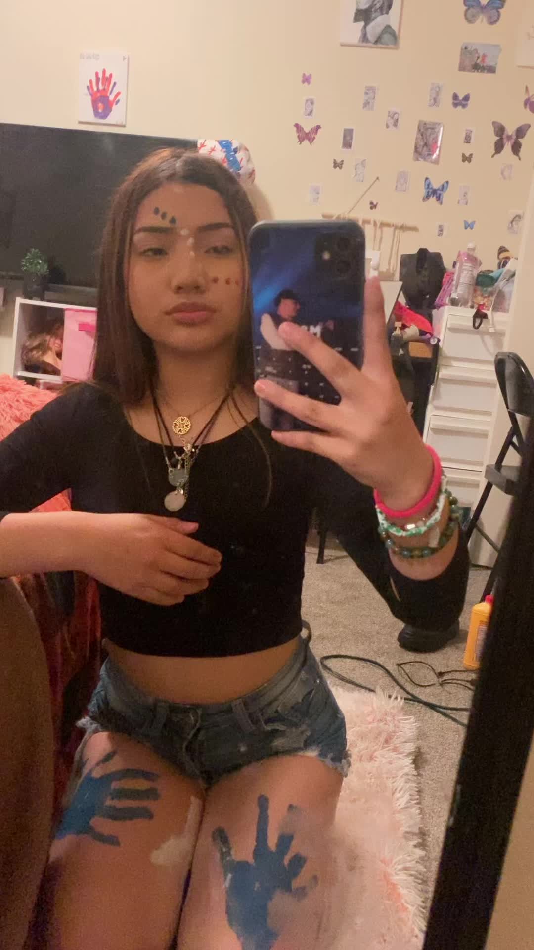 @Nahomi285
