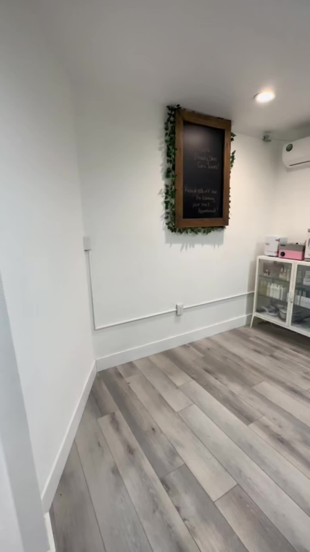 @Luminous Face & Body