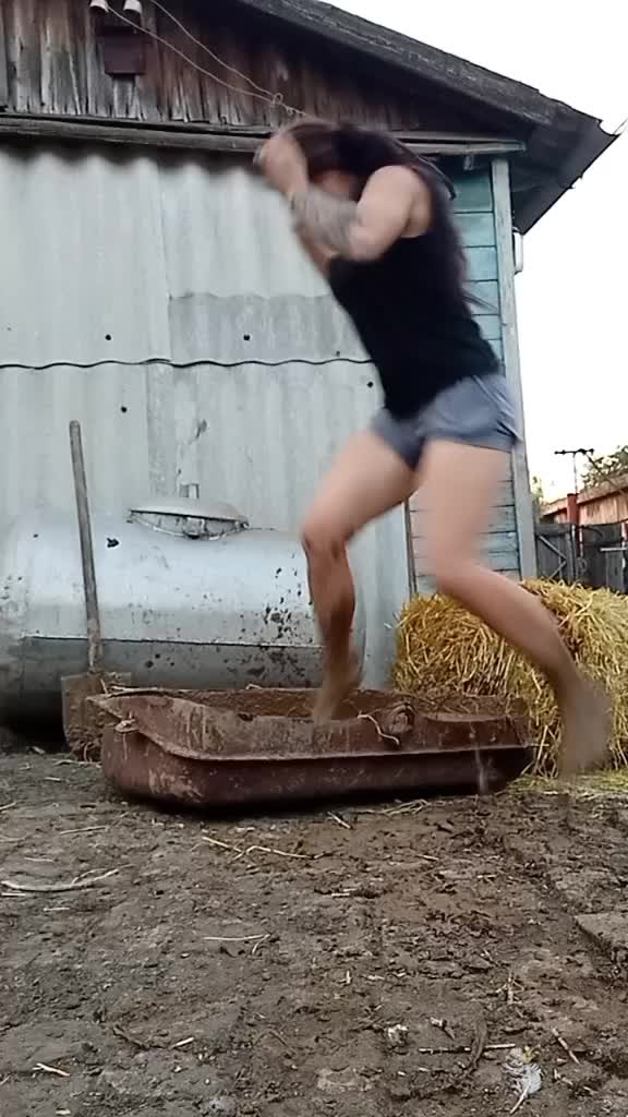 @Е.М.