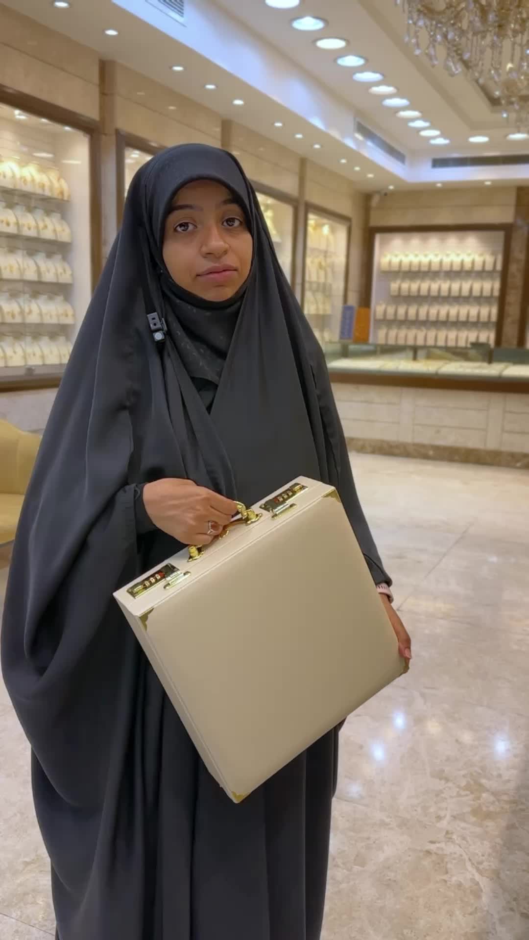 @السيدة هاشمية