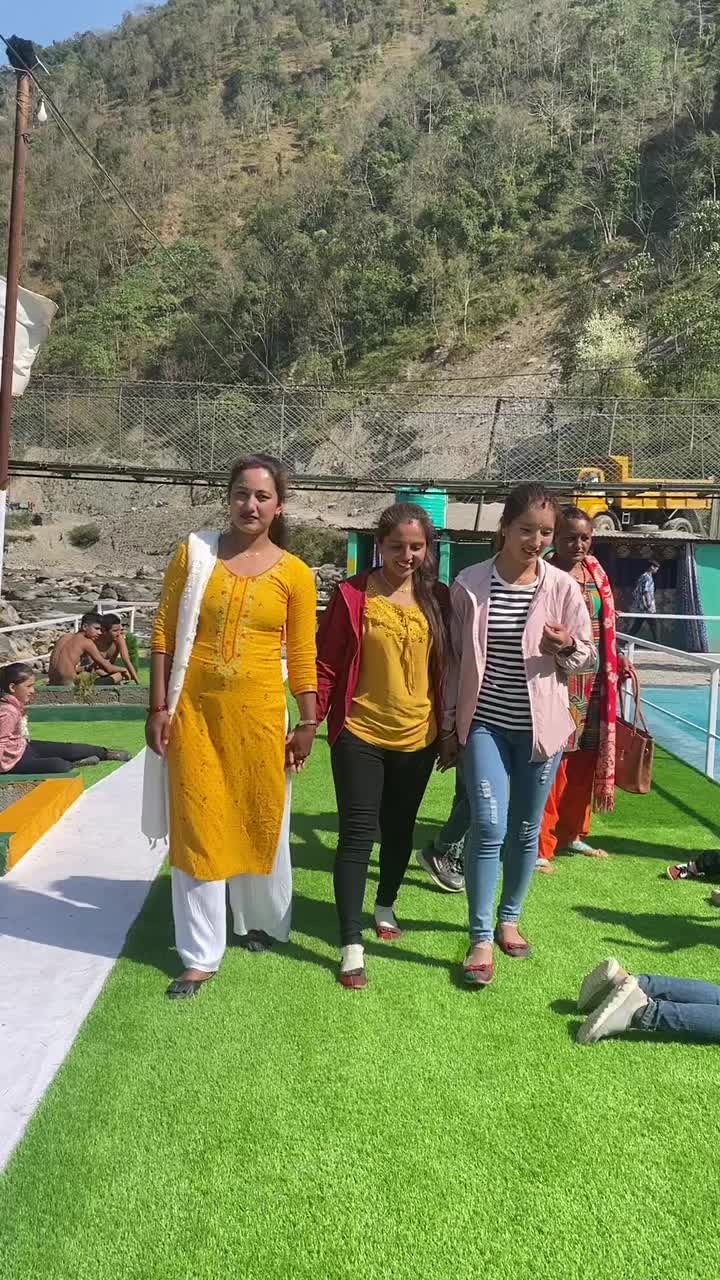 @samjhanabohora