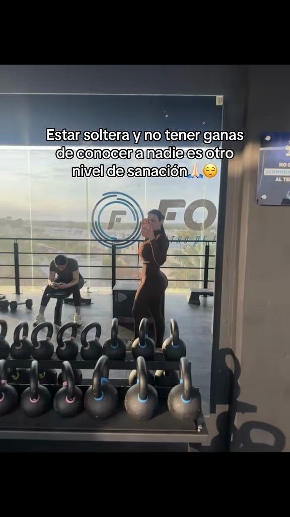 @_444mariela