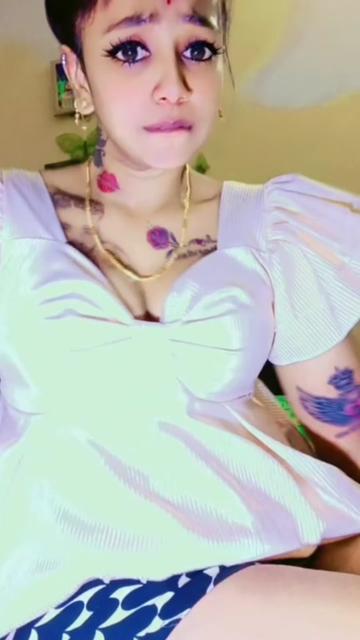 @🤍🕊️SMILE_QUEEN🕊️🤍