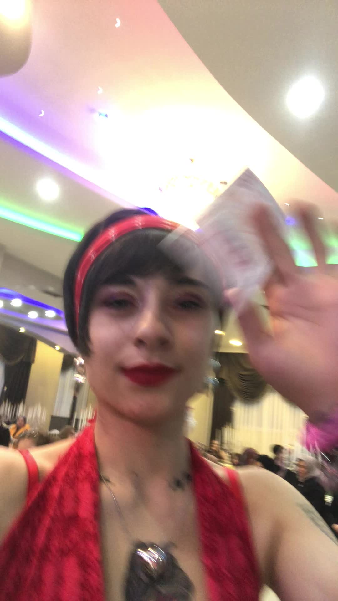 @G&Uuml;LNUR &Ouml;Z&Ccedil;ELİK