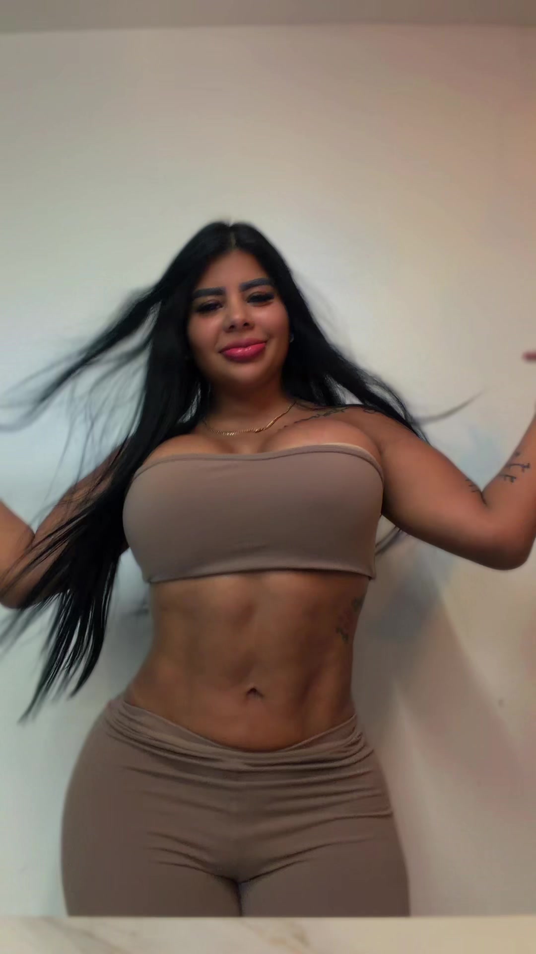 @✨Ani ✨ Sígueme en Instagram