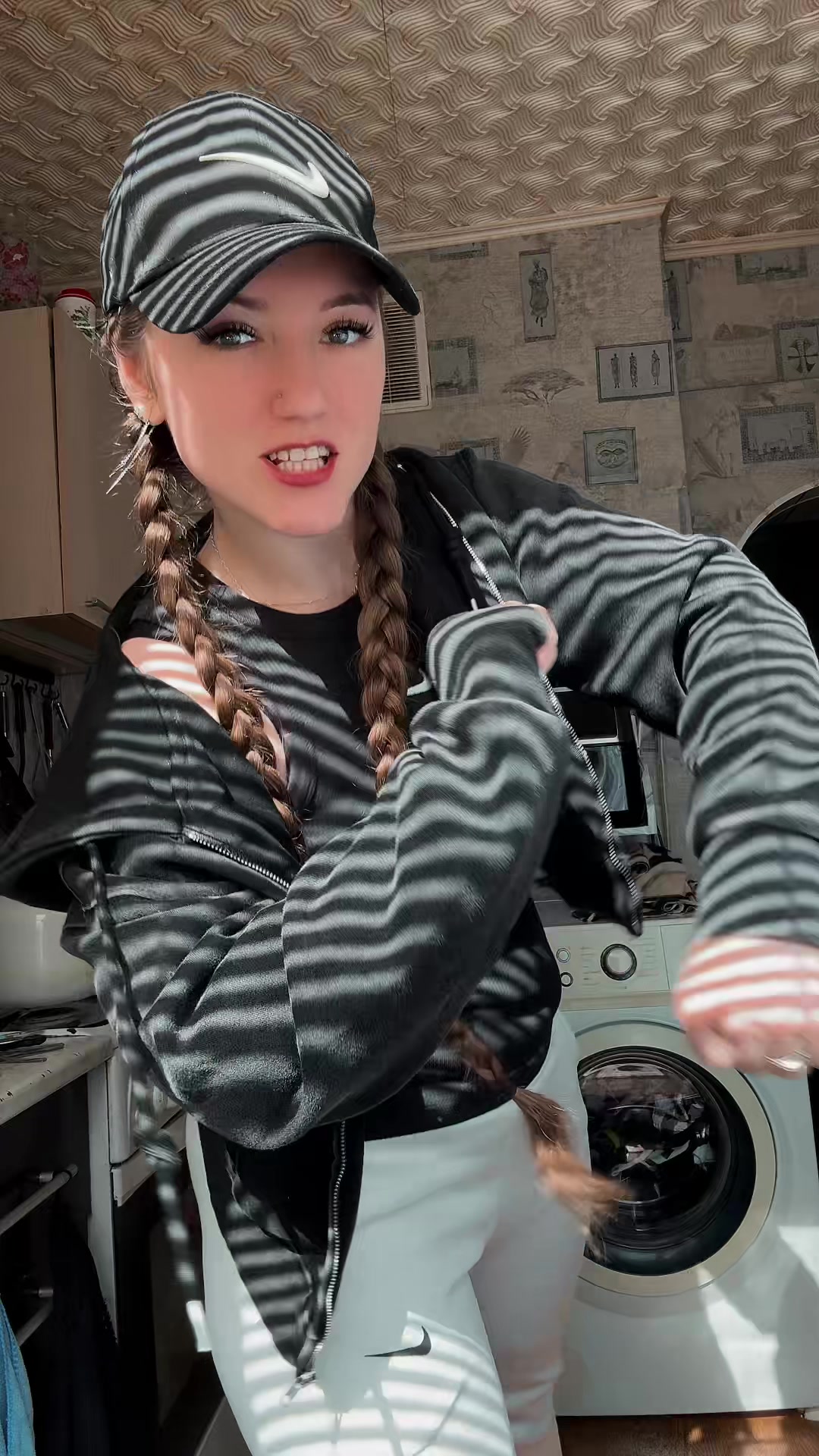 @Дарья
