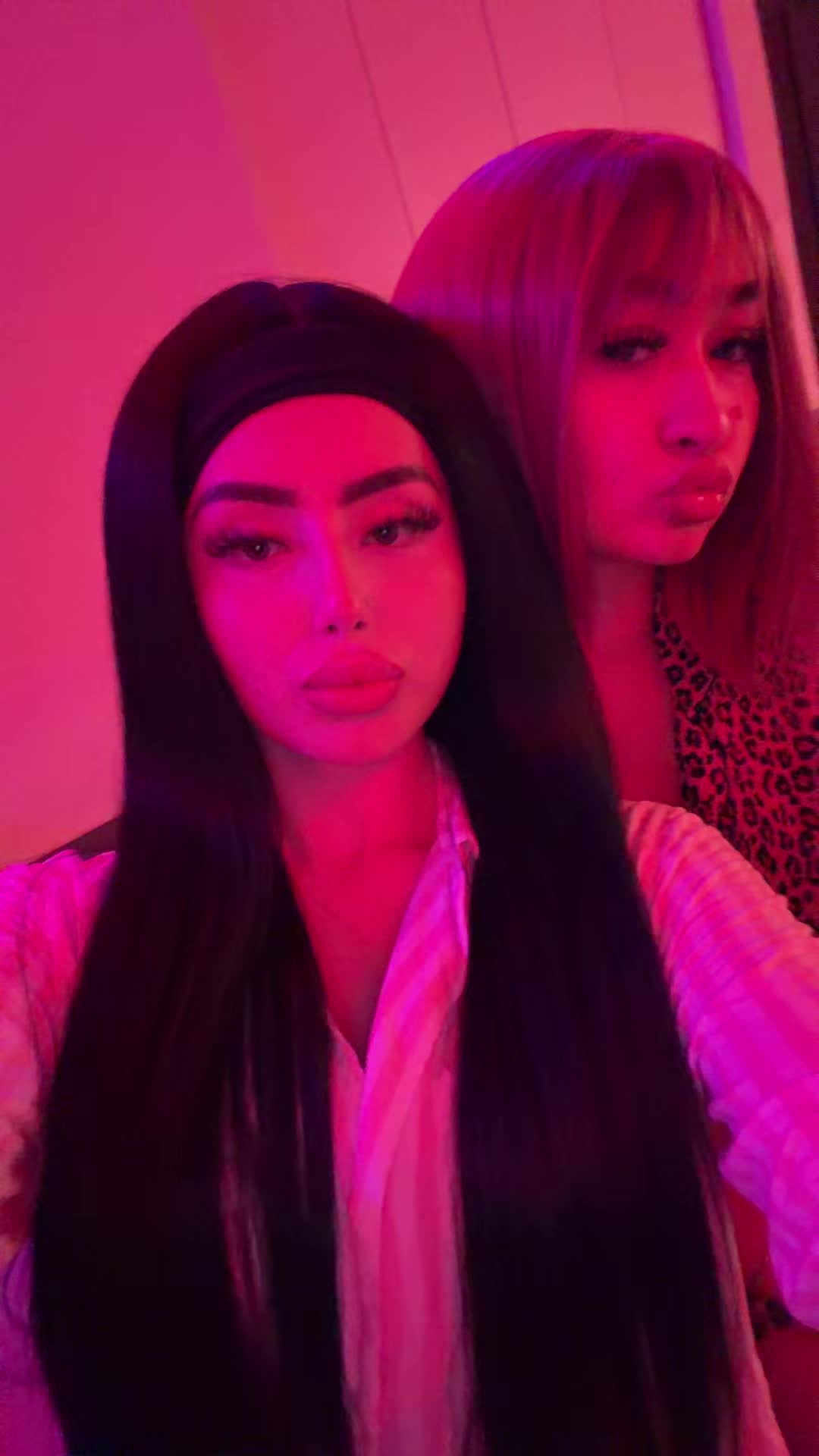 @Luna