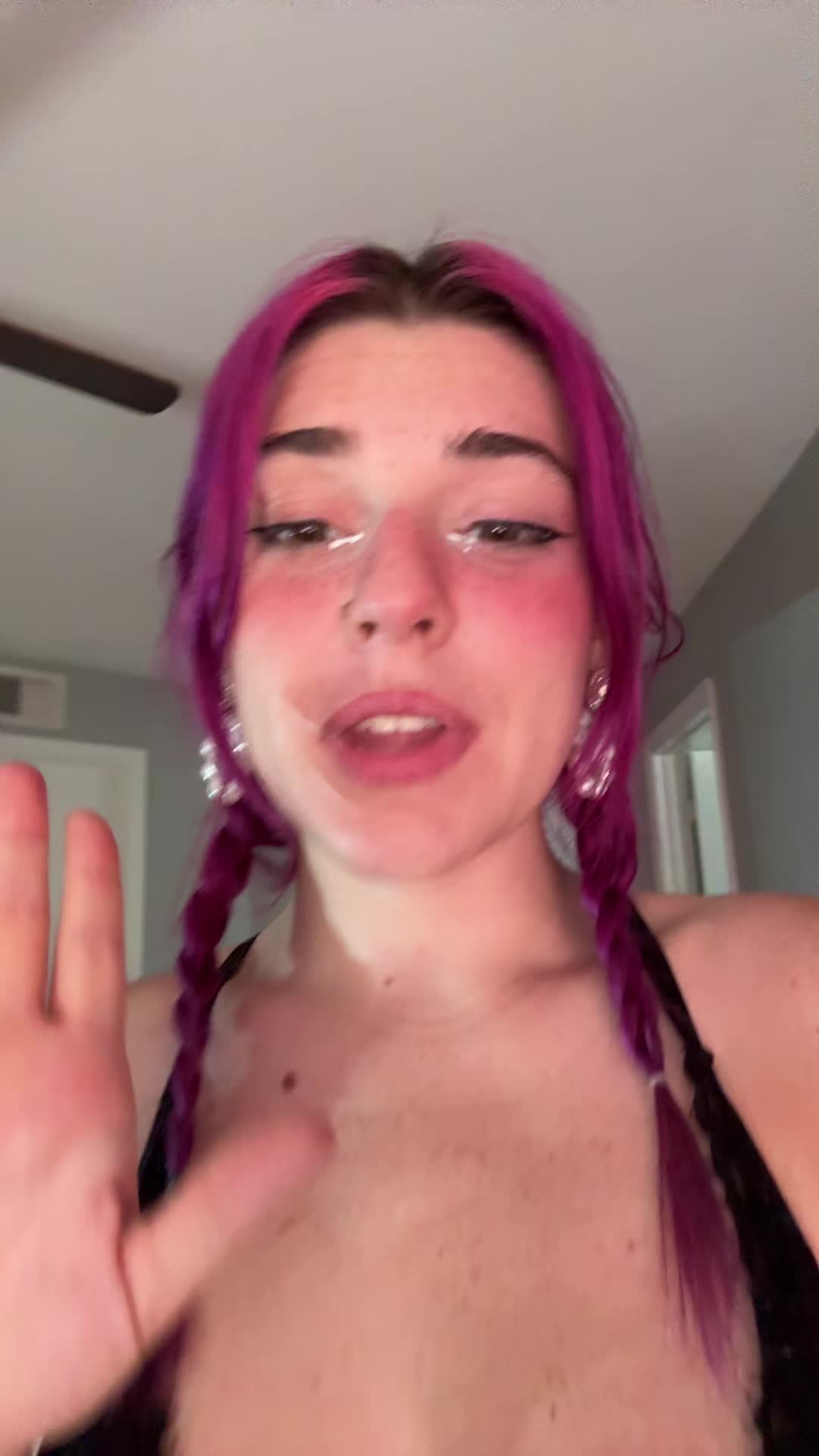 @Victoria Scott