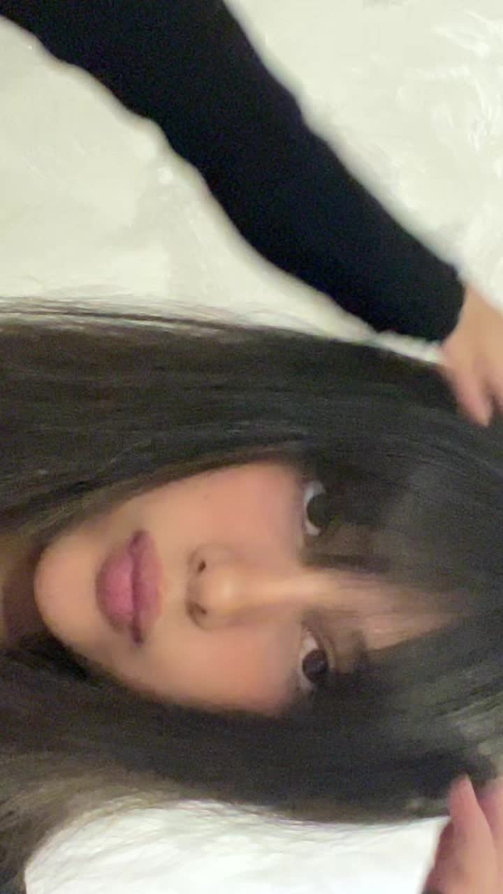 @Felora