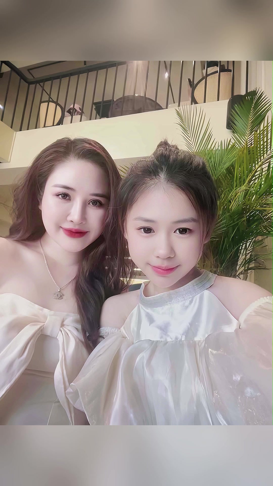 @Nguyễn Thị Hồng Nhung