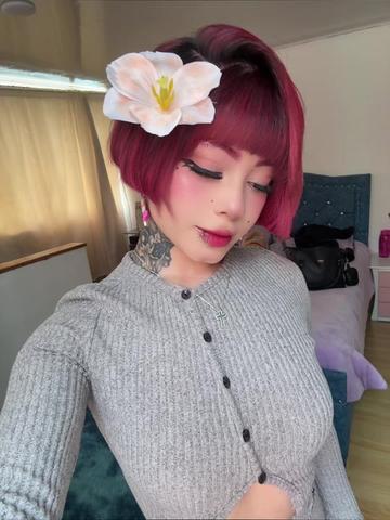 @Cute_loree