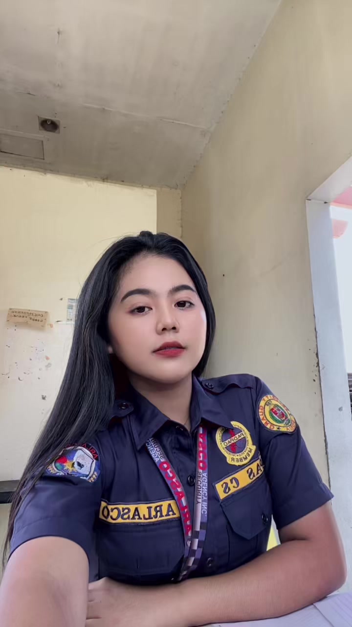 @khriz