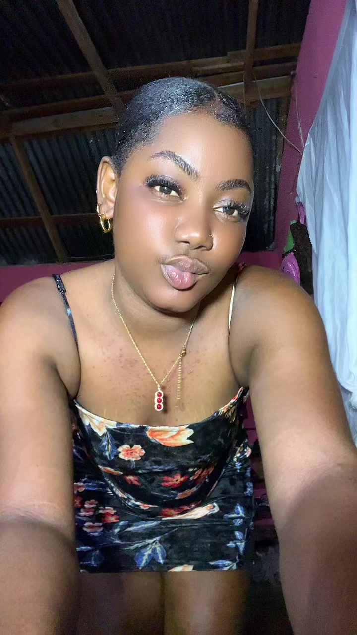 @Labellenana010
