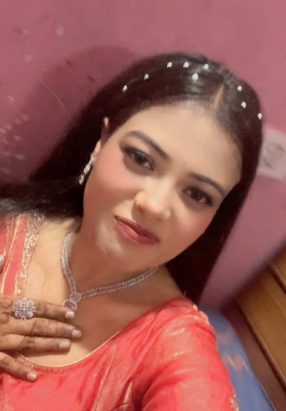 @ANJU MAHATO 🦋🕊️