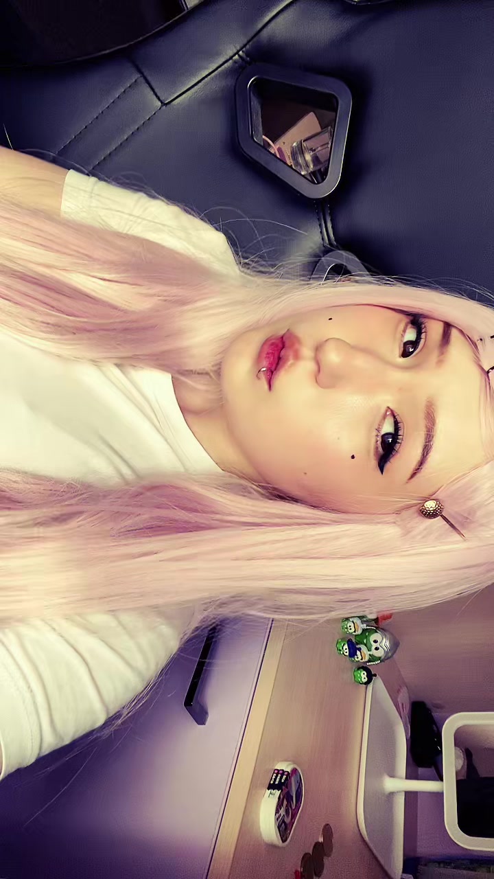 @依琳娜
