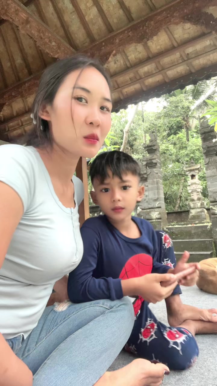 @tini_suwitri