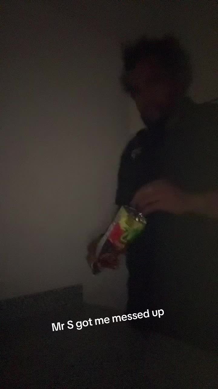 @Johnny Dixon135