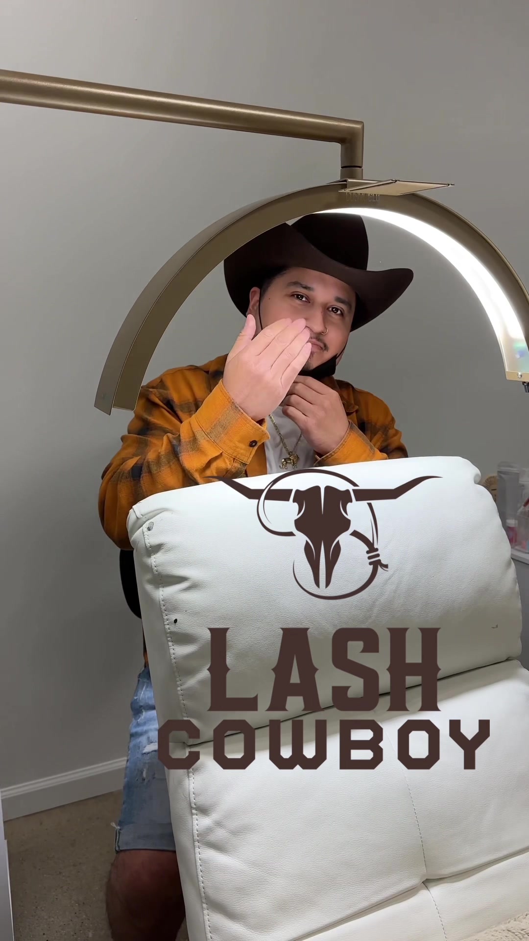 @Thelashcowboy